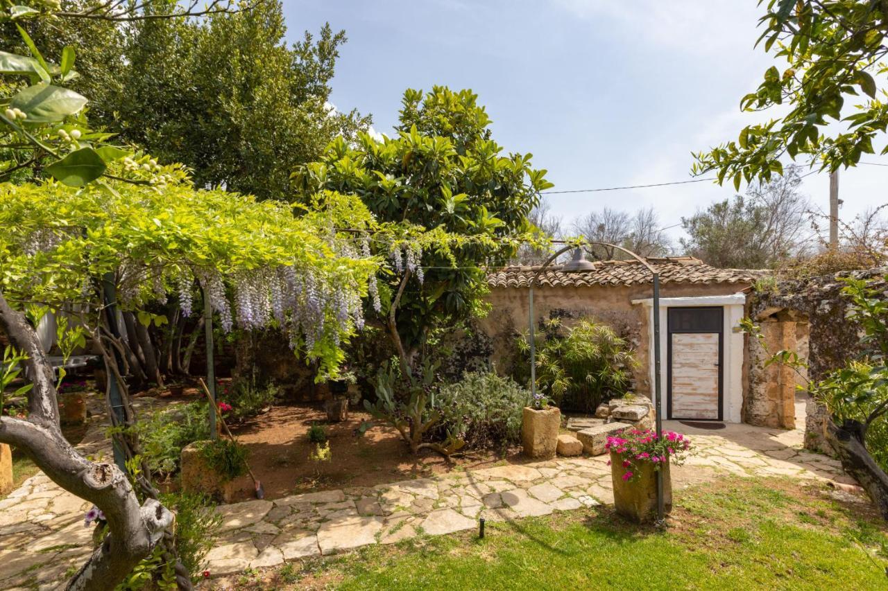 Badia Del Casale Bed & Breakfast อูเจนโต ภายนอก รูปภาพ