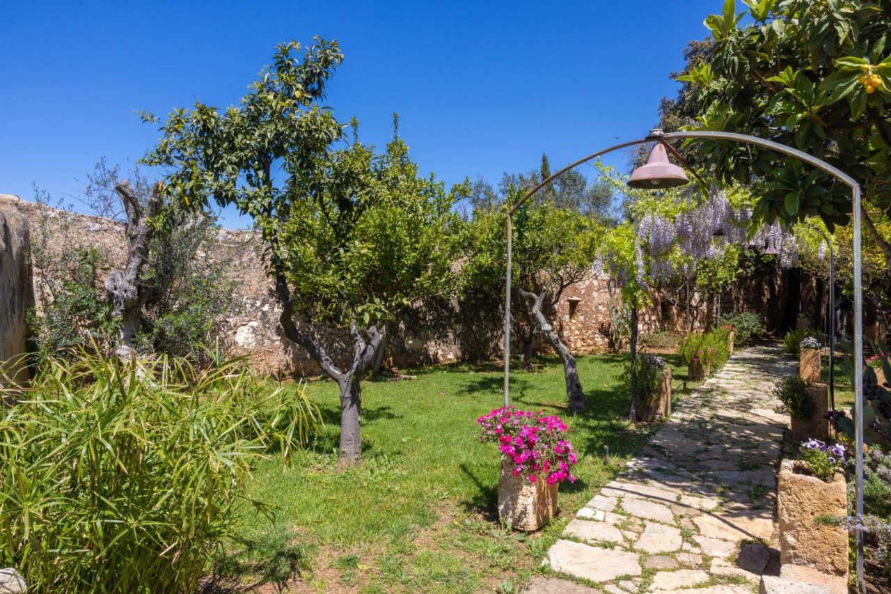 Badia Del Casale Bed & Breakfast อูเจนโต ภายนอก รูปภาพ