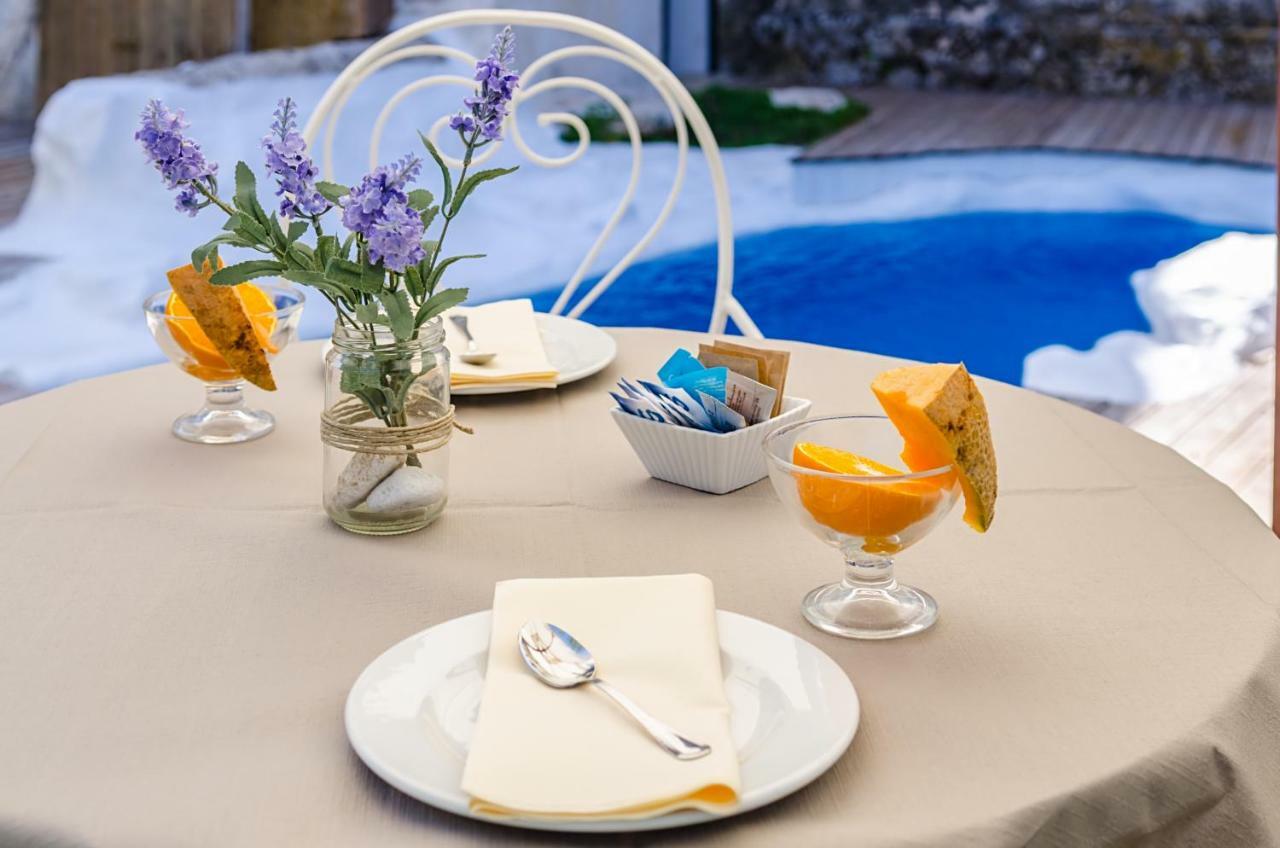 Badia Del Casale Bed & Breakfast อูเจนโต ภายนอก รูปภาพ